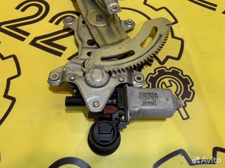 Стеклоподъемник задний правый Toyota Vista ZZV50