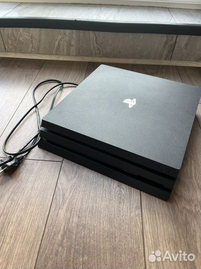 Sony playstation PS4 1tb PRO