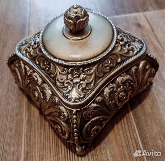 Шкатулка для украшений новая