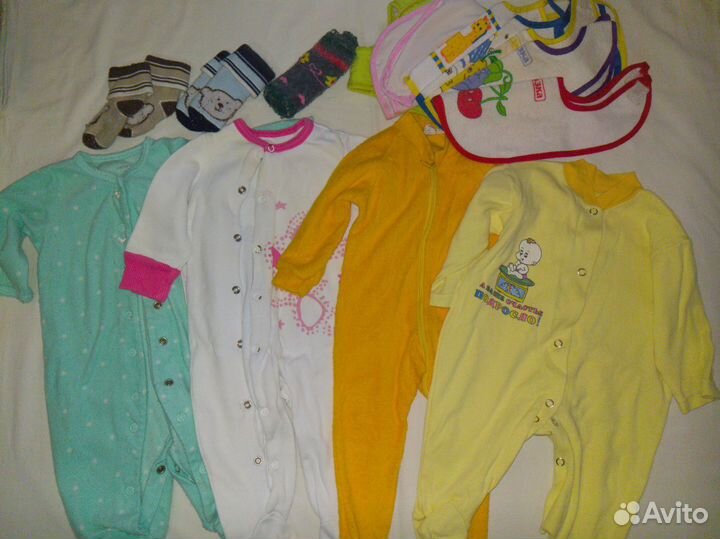 Пакетом детские вещи 0-18