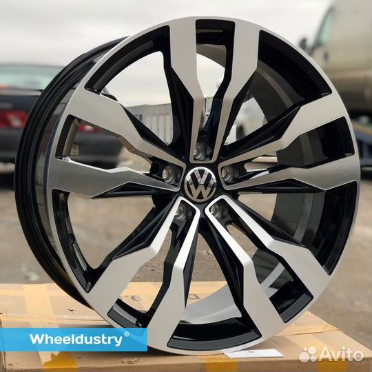 Кованые диски R21 Volkswagen Touareg