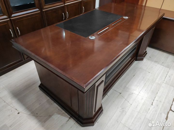 Кабинет руководителя (4 предмета) б/у 01074