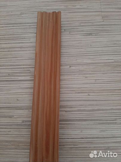 Плинтус деревянный