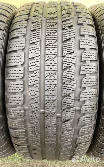 Kumho WinterCraft KW27 245/45 R18