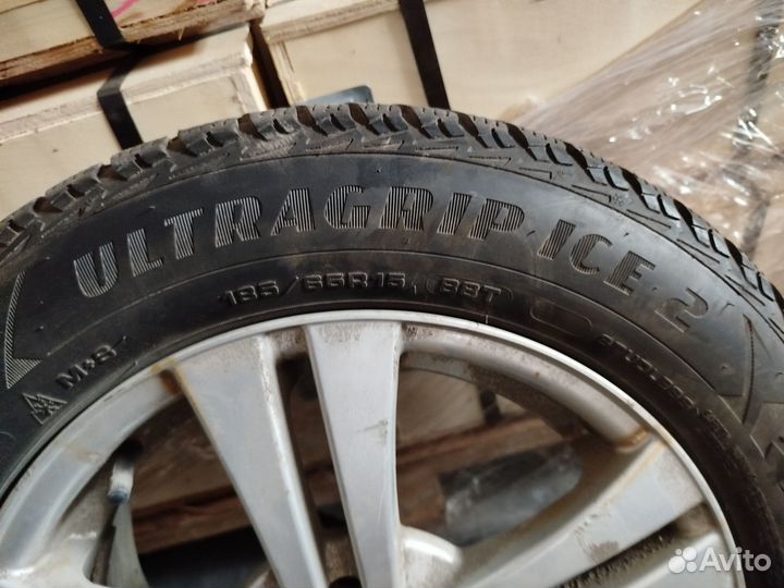 Goodyear UltraGrip Ice 185/65 R15 T