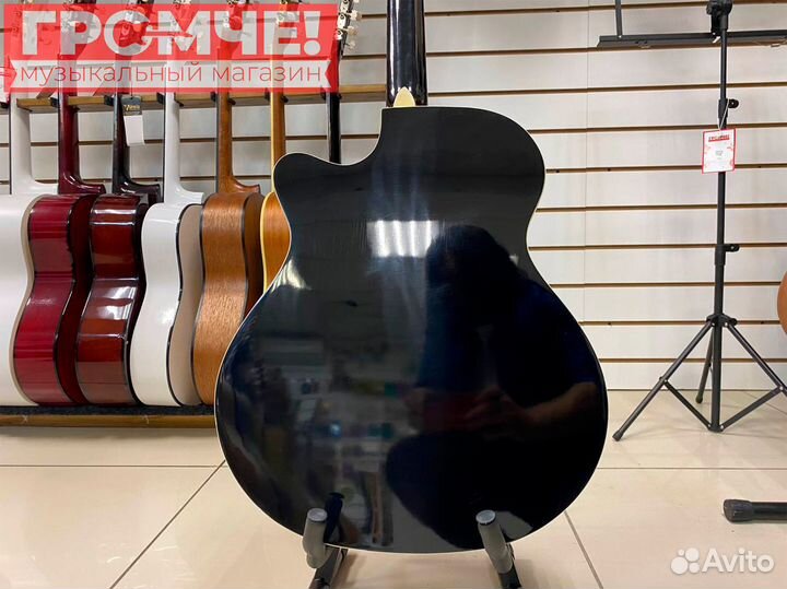 Гитара акустическая 