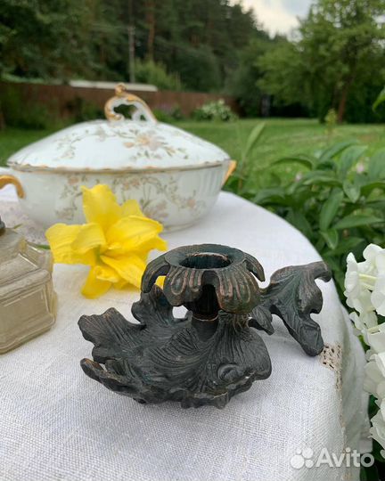 Винтажныи металлическии подсвечник