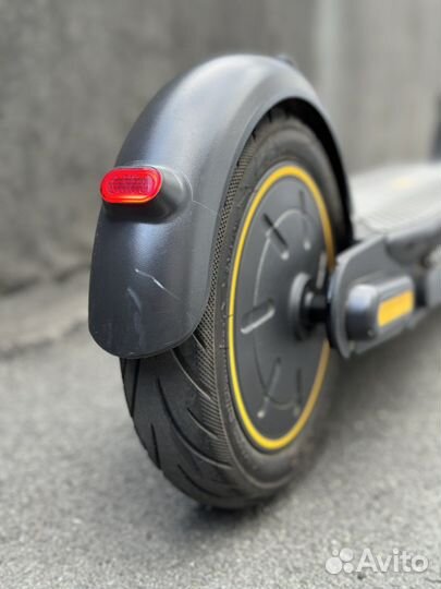 Электросамокат ninebot kickscooter max g30p