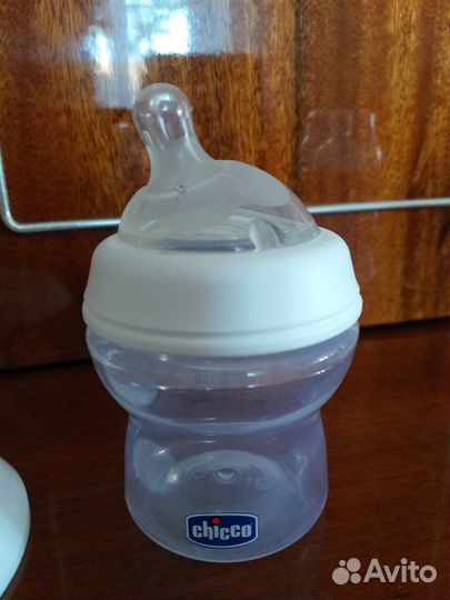 Молокоотсос ручной Chicco и бутылочки