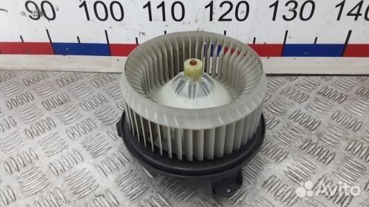 Моторчик печки dodge caliber (8AR09KK01)