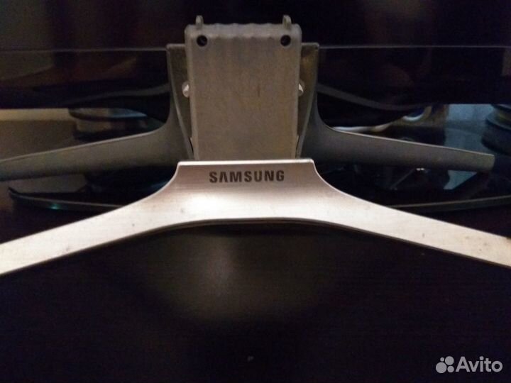 Подставка под телевизор