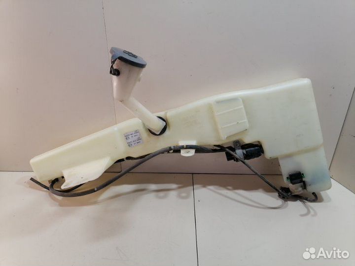 Бачек омывателя Nissan Patrol Y62 VK56DE 2010