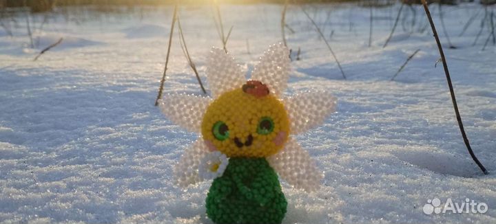 Ромашка из бисера