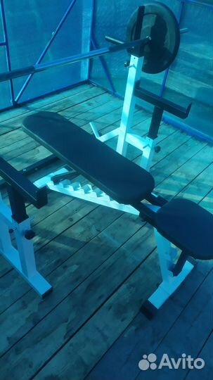 Скамья для жима со стойками и штангой бу