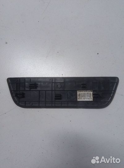 Hyundai Elantra lll накладка порога (внутренняя)