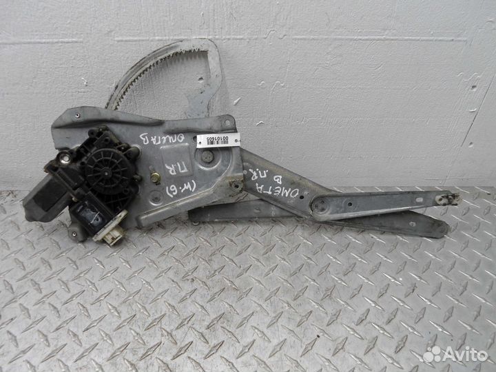 Стеклоподъемник передний правый Opel Omega B 90459122