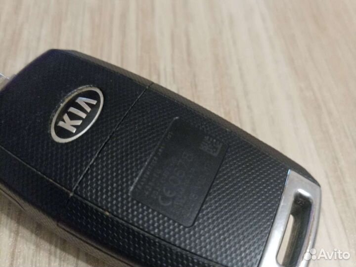 Оригинальный ключ зажигания Kia Ceed dd3tx1302-JD