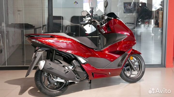 Скутер Honda PCX125