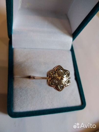 Золотое кольцо 585 пробы с бриллиантами р 20,5