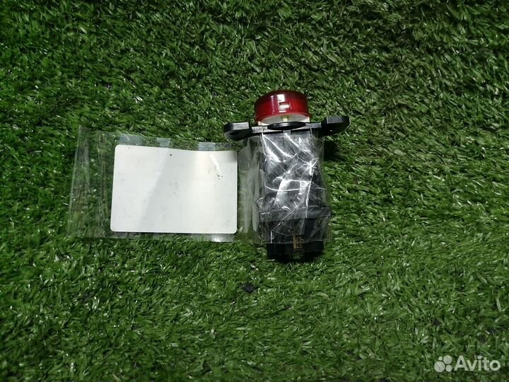 Кнопка аварийной сигнализации MR480871 Mitsubishi