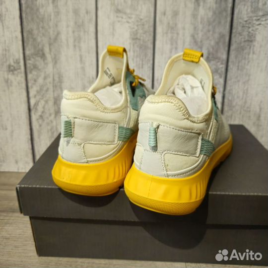 Кроссовки Ecco 37