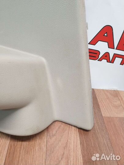 Обшивка багажника задняя левая Renault Sandero 2