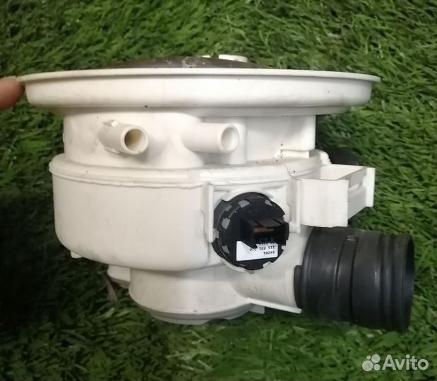 Чаша (поддон) насоса пмм zanussi 1118312