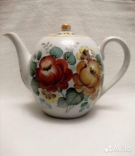 Чайник большой, цветы