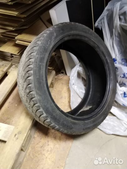 Nokian Tyres Hakkapeliitta 8 235/45 R18