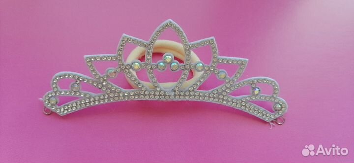 Диадема, корона на гимнастический пучок