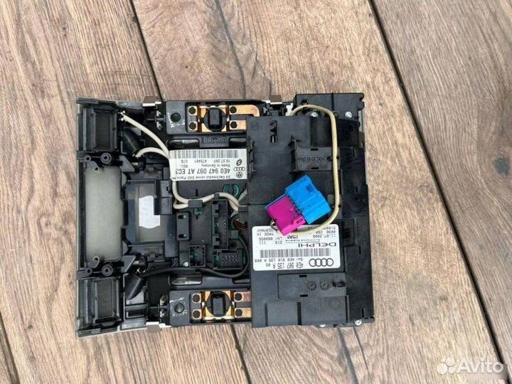 Фонарь салона (плафон) Audi A8 D3 3.2 2007