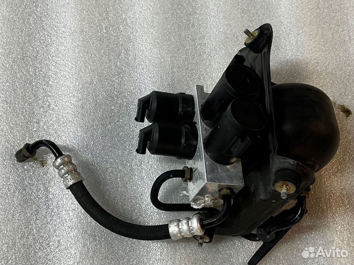 Блок клапанов гидроподвески ABC W220 W215