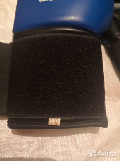 Боксёрские перчатки