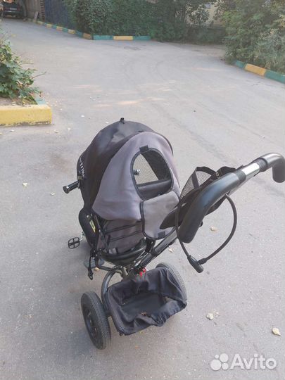 Детский велосипед с ручкой