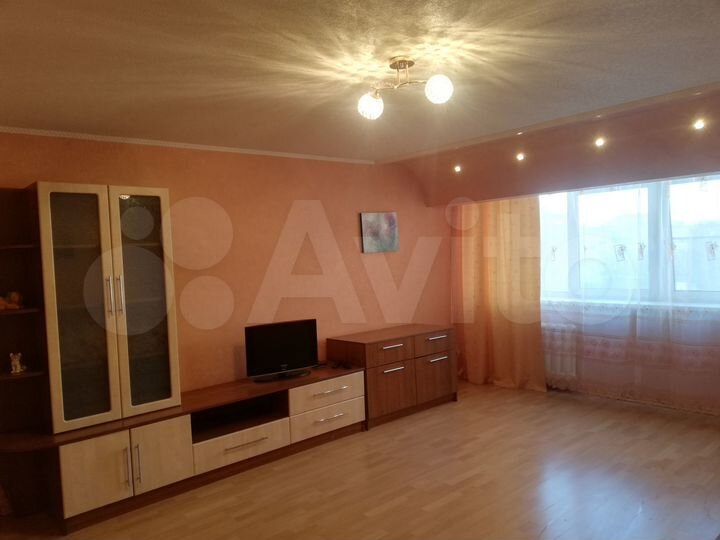 2-к. квартира, 65 м², 5/7 эт.