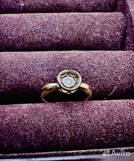 Кольцо с танцующим бриллиантом