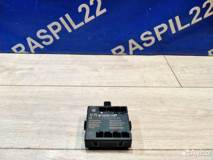 Блок управления дверьми передний правый