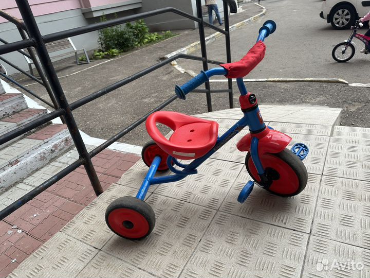 Детский трехколесный велосипед