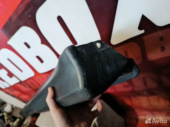 Накладка порога правого Mitsubishi ASX 6512A510ZZ