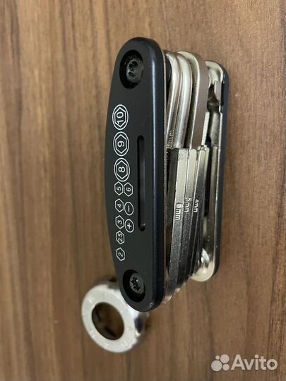 Набор ключей в чехле