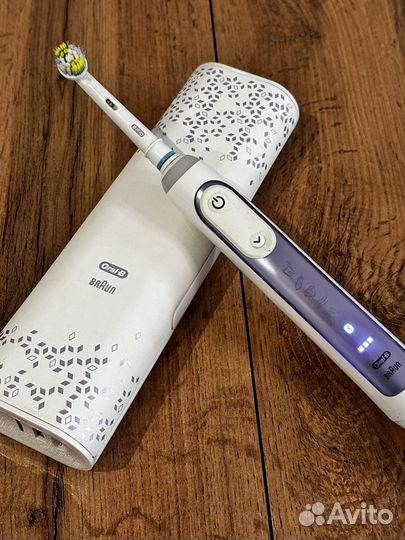 Зубная bluetooth щётка Braun Oral-B Genius 8000