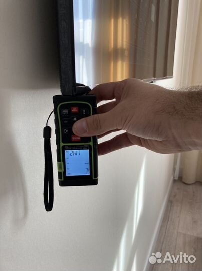 Профессиональная установка тв на стену