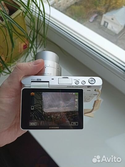 Системная фотокамера Samsung NX mini