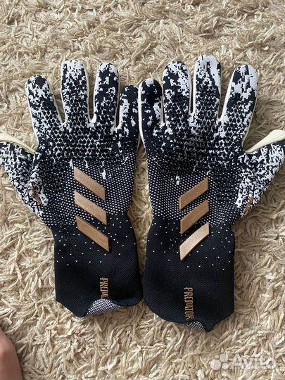 Перчатки вратарские Adidas Predator