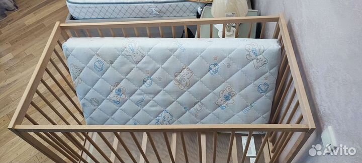 Детская кроватка IKEA с матрасом