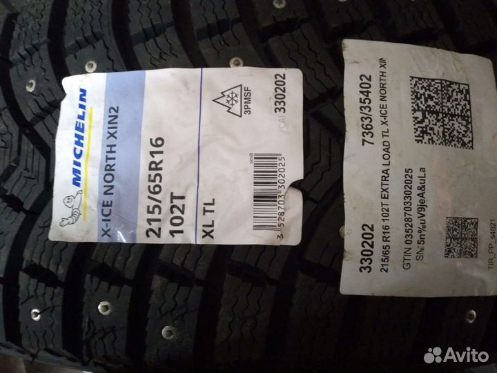 Michelin X-Ice North XIN2 215/65 R16 102T