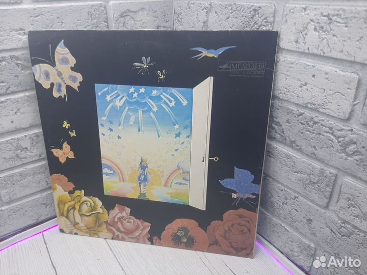 К.32 Пластинки винил Алиса в стране чудес