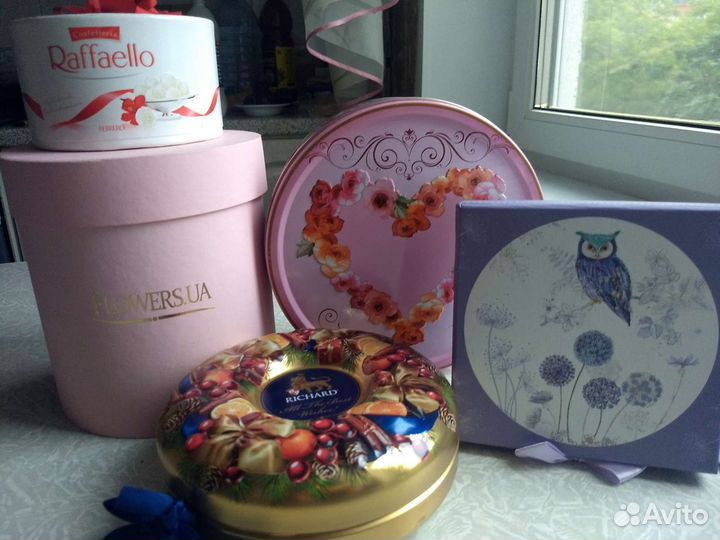 Коробка подарочная