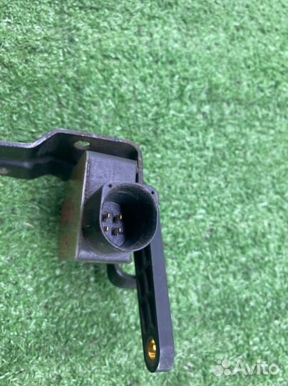 Датчик кузова просвета VAG 4872