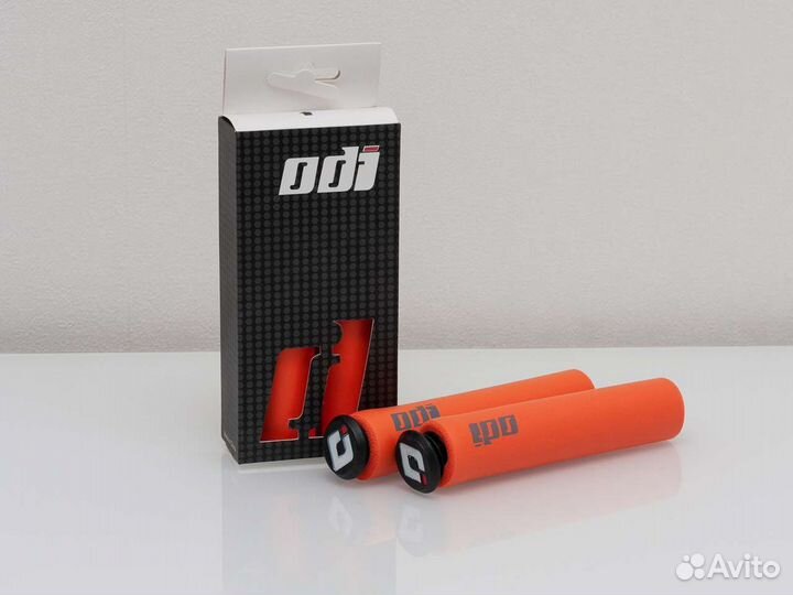 Грипсы odi, фиксаторы, заглушки (все новое)